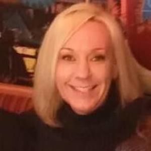 Meet your Posher, Leslie